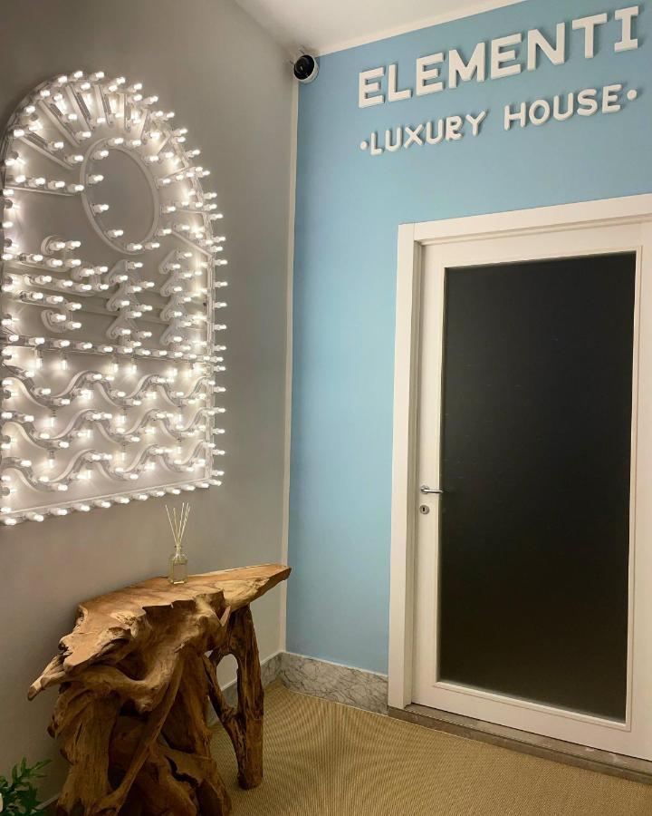 Elementi Luxury House Βίλα Οτράντο Εξωτερικό φωτογραφία